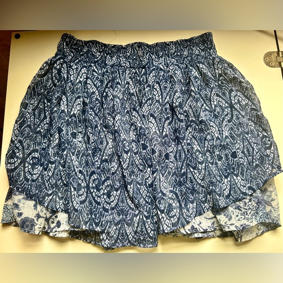 Converse One Star teen Blue and White Patterned Skirt - Picture 2 of 8